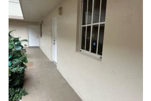 6065 NW 186th St APT 111, Hialeah, FL 33015, Sold 11/15/23