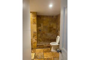 492 NW 165th St #310, Miami, FL 33169, Sold 11/27/23