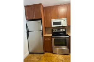 492 NW 165th St #310, Miami, FL 33169, Sold 11/27/23