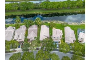 4298 Mahogany Ridge Dr, Weston, FL 33331, Sold 12/13/23