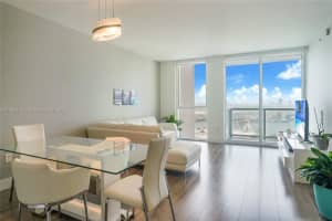 Vizcayne, 253 NE 2nd St APT 2205, Miami, FL 33132, Sold 11/09/23