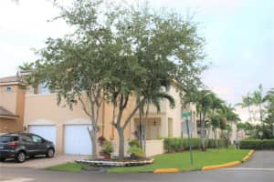 5586 NW 112th Path, Doral, FL 33178, Sold 12/07/23