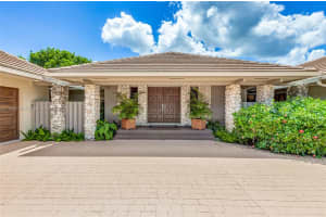 5180 Woodland Lakes Dr, Palm Beach Gardens, FL 33418, Sold 12/20/23