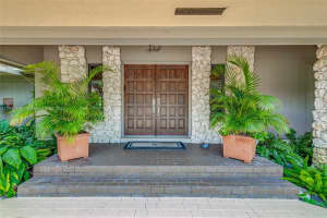 5180 Woodland Lakes Dr, Palm Beach Gardens, FL 33418, Sold 12/20/23