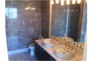 Vizcayne, 244 Biscayne Blvd APT 2808, Miami, FL 33132, Sold 09/12/24
