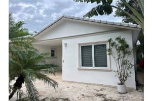 433 E Dilido Dr, Miami Beach, FL 33139 - MLS#A11459360