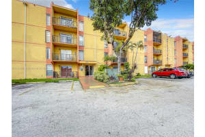 4707 NW 7th St Apt 204-8, Miami, FL 33126, Sold 11/07/23