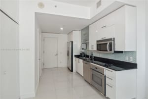 60 SW 13th St Apt 3008, Miami, FL 33130, Sold 11/07/23