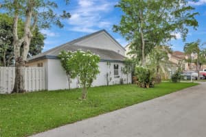1101 SW 109th Way, Davie, FL 33324, Sold 10/20/23