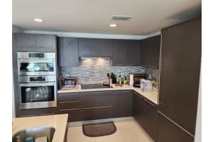 7661 NW 107th Ave Apt 710, Doral, FL 33178, Sold 12/21/23