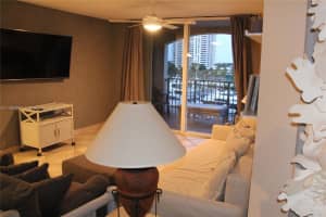 19655 E Country Club Dr #6608, Aventura, FL 33180, Sold 02/12/24
