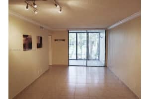 210 Lake Pointe Dr APT 212, Oakland Park, FL 33309, Sold 11/13/23