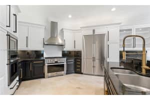 6045 La Gorce Dr, Miami Beach, FL 33140, Sold 08/12/24