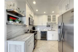 1535 SE 15th St APT 301, Fort Lauderdale, FL 33316, Sold 11/15/23