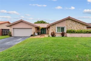 20118 NW 62nd Ave, Hialeah, FL 33015, Sold 11/21/23
