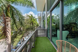 6000 Collins Ave APT 328, Miami Beach, FL 33140, Sold 11/27/23
