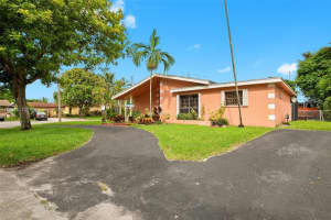 3405 E Shore Rd, Miramar, FL 33023, Sold 11/13/23