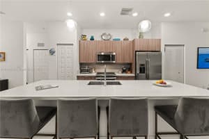 8195 NW 104th Ave Apartment 21, Doral, FL 33178, Sold 12/04/23