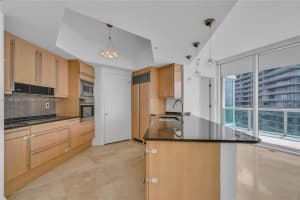 1000 South Pointe Dr APT 1205, Miami Beach, FL 33139, Sold 11/17/23