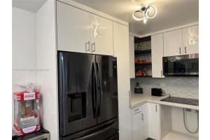 9491 Palm Cir S APT 104, Pembroke Pines, FL 33025, Sold 11/02/23