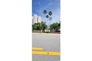 17021 N Bay Rd APT 516, Sunny Isles Beach, FL 33160, Sold 05/24/24