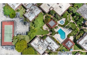 9404 SW 77th Ave APT M8, Miami, FL 33156, Sold 11/30/23