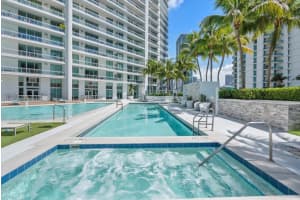 90 SW 3rd St APT 4303, Miami, FL 33130, Sold 11/14/23