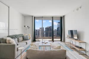 90 SW 3rd St APT 4303, Miami, FL 33130, Sold 11/14/23