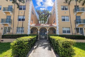 1255 Pennsylvania Ave APT 300, Miami Beach, FL 33139, Sold 12/05/23