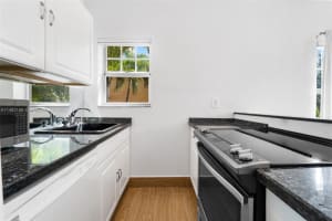 1255 Pennsylvania Ave APT 300, Miami Beach, FL 33139, Sold 12/05/23