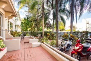 1320 Drexel Ave APT 308, Miami Beach, FL 33139, Sold 01/29/24