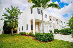 10239 NW 72nd Terrace, Doral, FL 33178, Sold 01/31/24