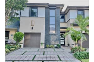 15975 NW 91st Ct, Miami Lakes, FL 33018, Sold 11/10/23