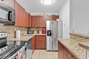 7195 NW 179th St APT 105, Hialeah, FL 33015, Sold 03/12/24