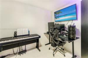 1000 Brickell Plaza Unit 2212, Miami, FL 33131, Sold 01/31/24