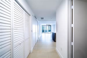 488 NE 18th St #4407, Miami, FL 33132, Sold 12/08/23