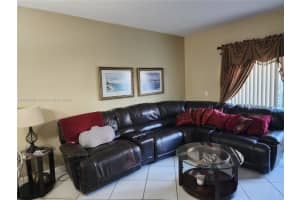 8260 NW 10th St APT 2, Miami, FL 33126, - MLS#A11463390
