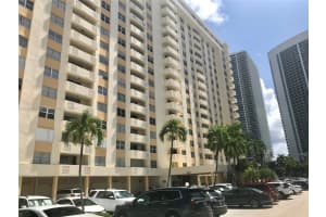 1833 S Ocean Dr APT 304, Hallandale Beach, FL 33009, Sold 06/07/24