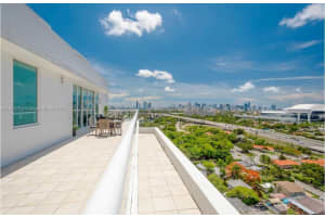 1871 NW S River Dr, Miami, FL 33125, Sold 01/11/24