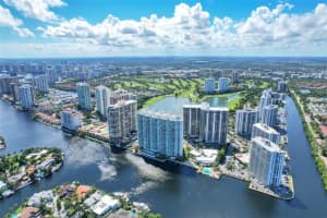 20281 E Country Club Dr APT 910, Aventura, FL 33180, Sold 04/09/24