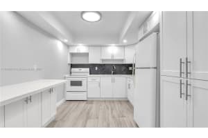 600 Parkview Dr APT 204, Hallandale Beach, FL 33009, Sold 11/30/23