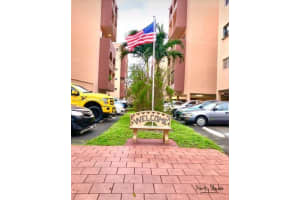 440 E 23rd St APT 1402, Hialeah, FL 33013, Sold 04/26/24