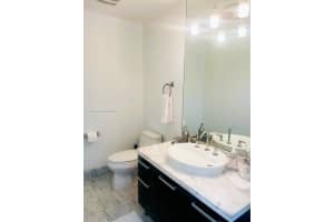 Vizcayne, 253 NE 2nd St APT 433, Miami, FL 33132, Sold 05/13/24