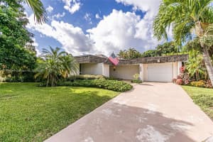 5208 Buttonwood Ct, Tamarac, FL 33319, Sold 12/22/23