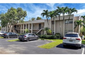 8530 Old Country Manor APT 126, Davie, FL 33328, Sold 02/16/24