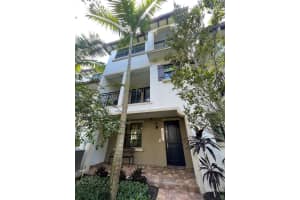 11356 SW 15th St, Pembroke Pines, FL 33025, Sold 02/01/24