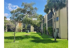 8015 SW 107th Ave APT 201, Miami, FL 33173, Sold 11/30/23
