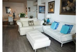 800 West Ave APT 904, Miami Beach, FL 33139, Sold 02/09/24