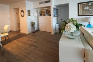 800 West Ave APT 904, Miami Beach, FL 33139, Sold 02/09/24