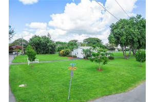 9501 NW 44th Pl, Coral Springs, FL 33065, Sold 02/06/24